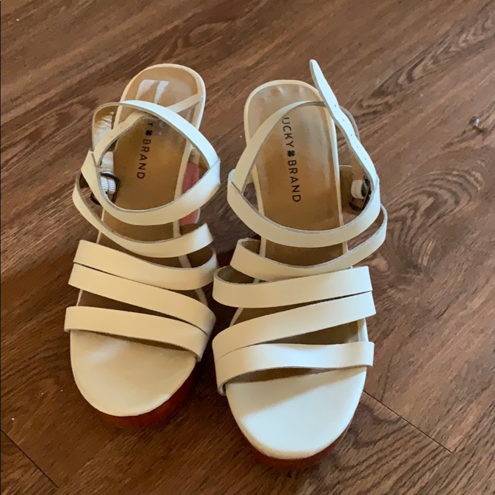 Lucky Brand wedge